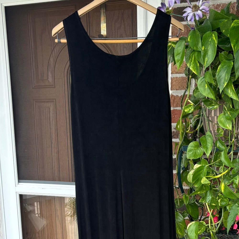Ronni Nicole Sleeveless Black Maxi Dress